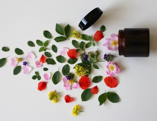 Pojemnik z naturalnymi składnikami
